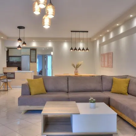 Elegant 2-Bedroom Apartment With Sea View, 100M2 Athens Exterior photo