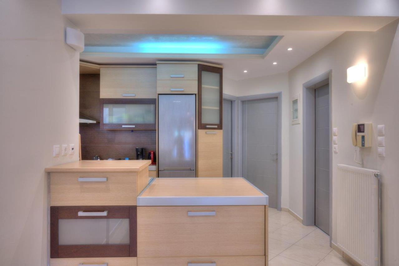 Elegant 2-bedroom With Sea View, 100m2 Apartment